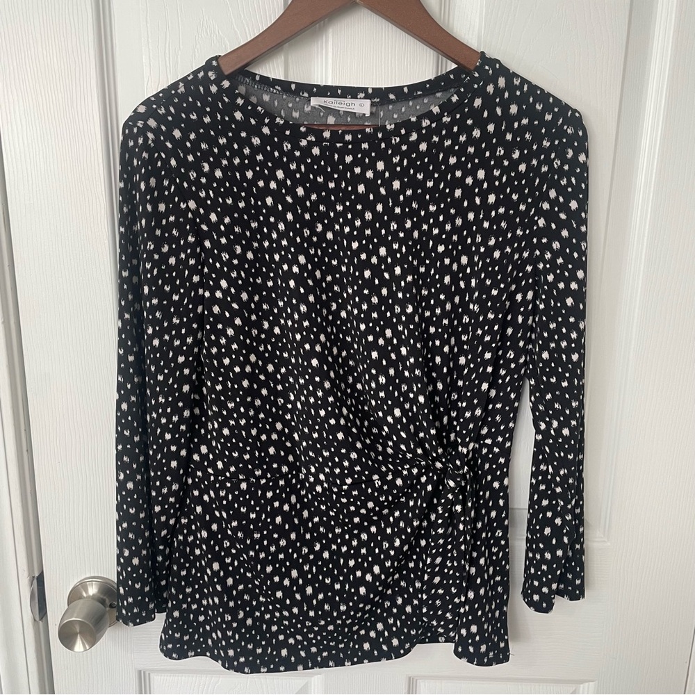 Kayleigh Black And White Side Knot Long Sleeve Women's NWT Top Minimalist Casual